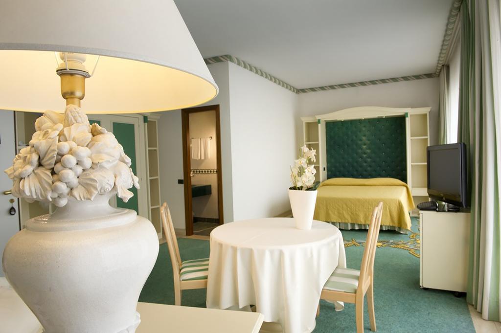 Aris Garden Hotel Casal Palocco Eksteriør billede