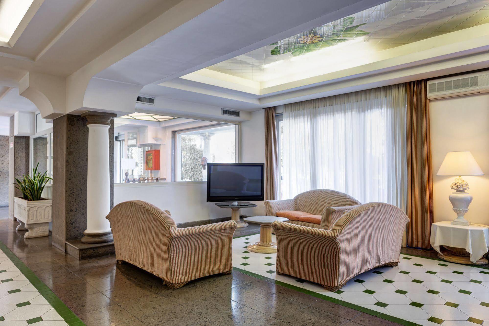 Aris Garden Hotel Casal Palocco Eksteriør billede