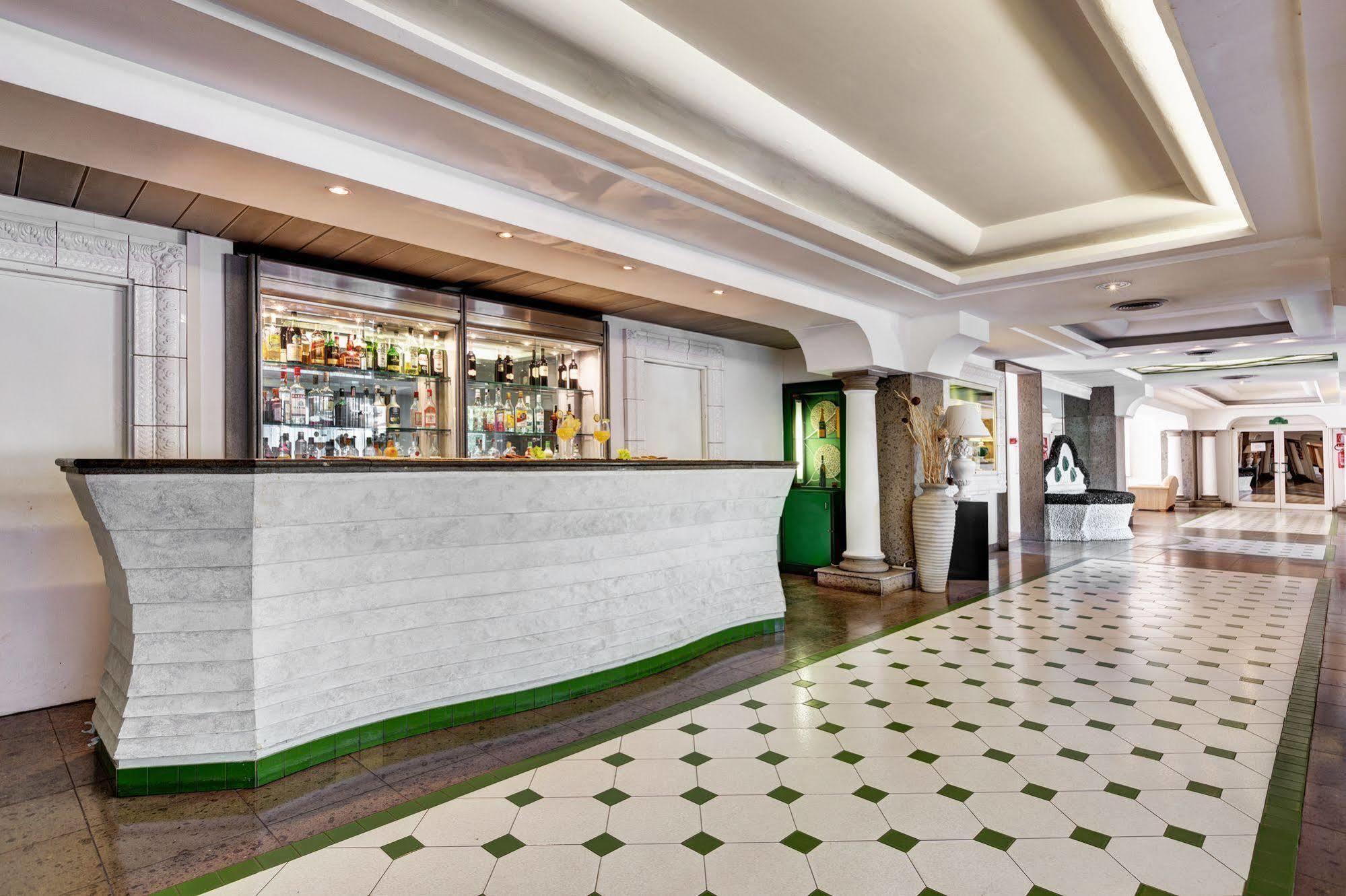 Aris Garden Hotel Casal Palocco Eksteriør billede